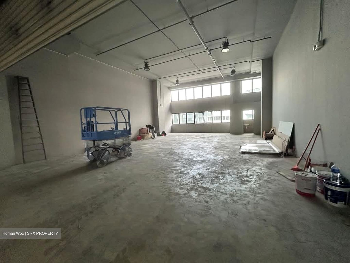 Carros Centre (D25), Factory #588638411